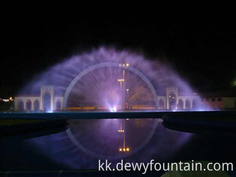 water screen fountain